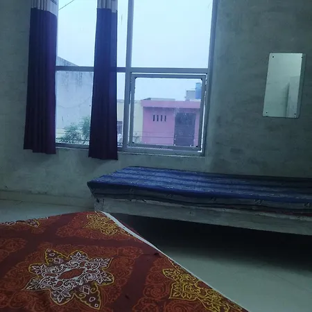 Arya Sadan Homestay Mathura Exterior photo