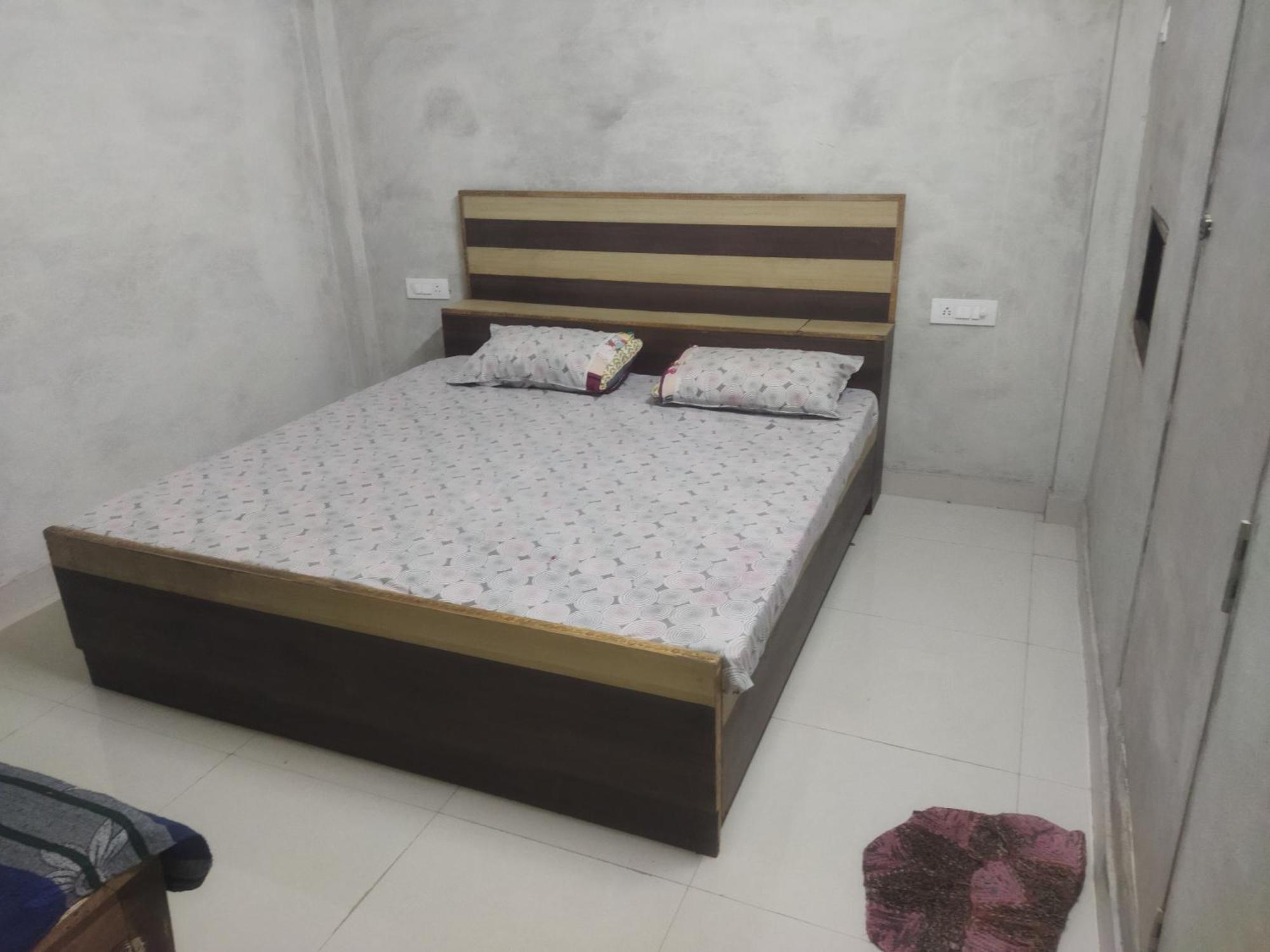 Arya Sadan Homestay Mathura